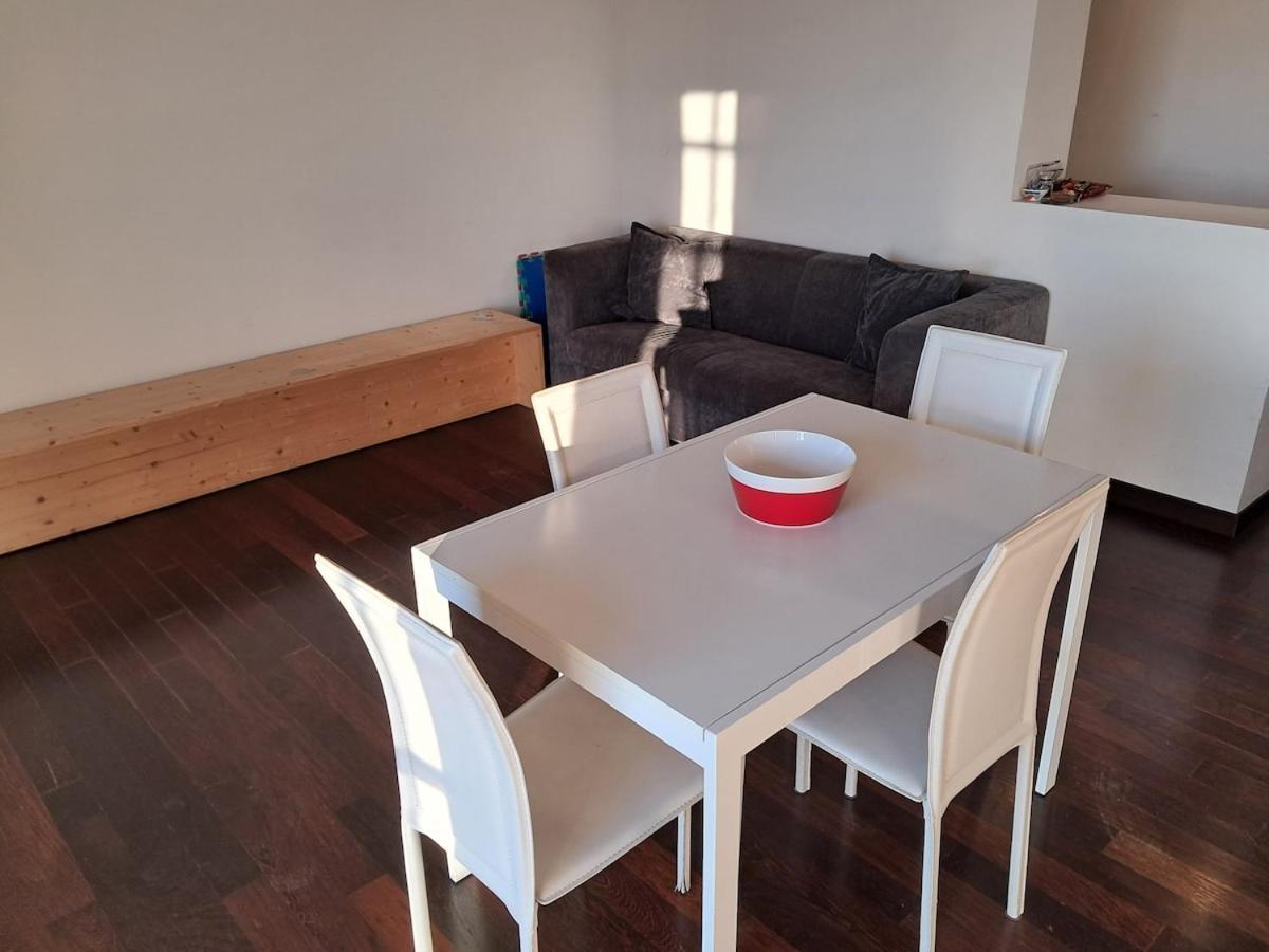 Leonardo's Apartment *